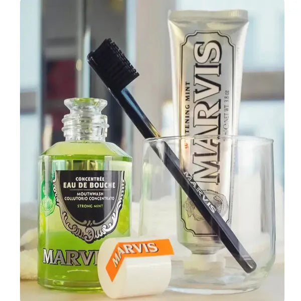 Marvis Whitening Mint Freshen Breath and Remove Smoke Stain Toothpaste